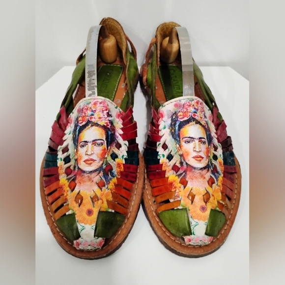 Caramba Shoes - FRIDA KAHLO LEATHER HUARACHES NWOT